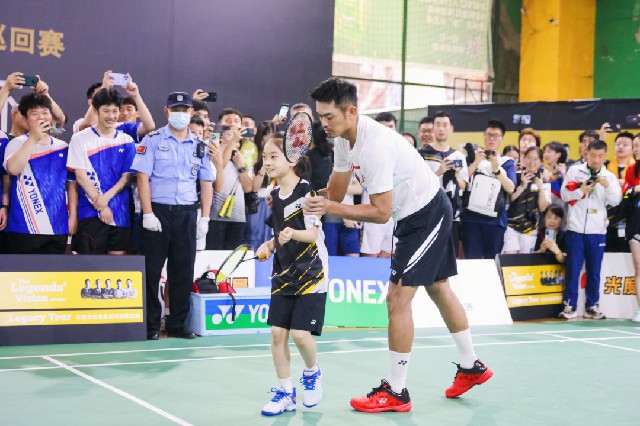 在高强度的 在高强度的