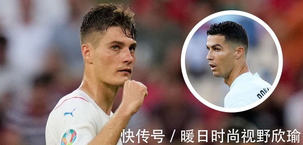 他以严格的 他以严格的